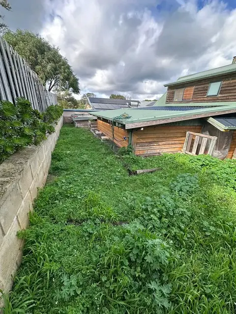 Back and side yard after a garden clean-up in Margaret River (6 of 7)