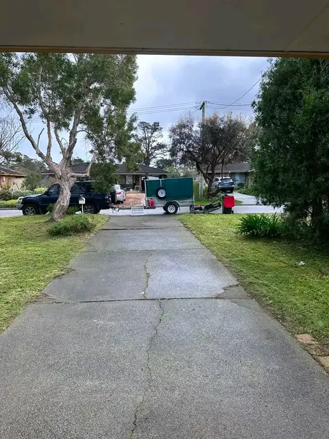 Freshly mown striped lawn in Margaret River (3 of 4)