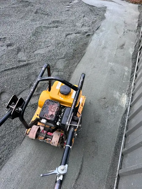 Crushed dust levelling and compacting in Margaret River