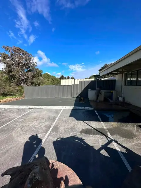 Crushed dust levelling and compacting in Margaret River (3 of 7)